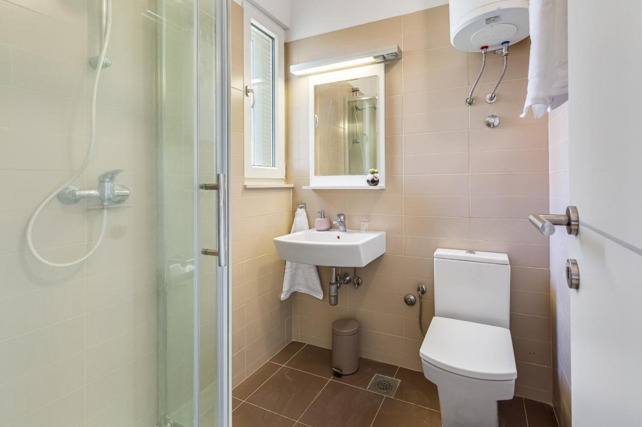 Luxury Two-Floor Apartment In Petrcane With Garden And Pool Екстериор снимка