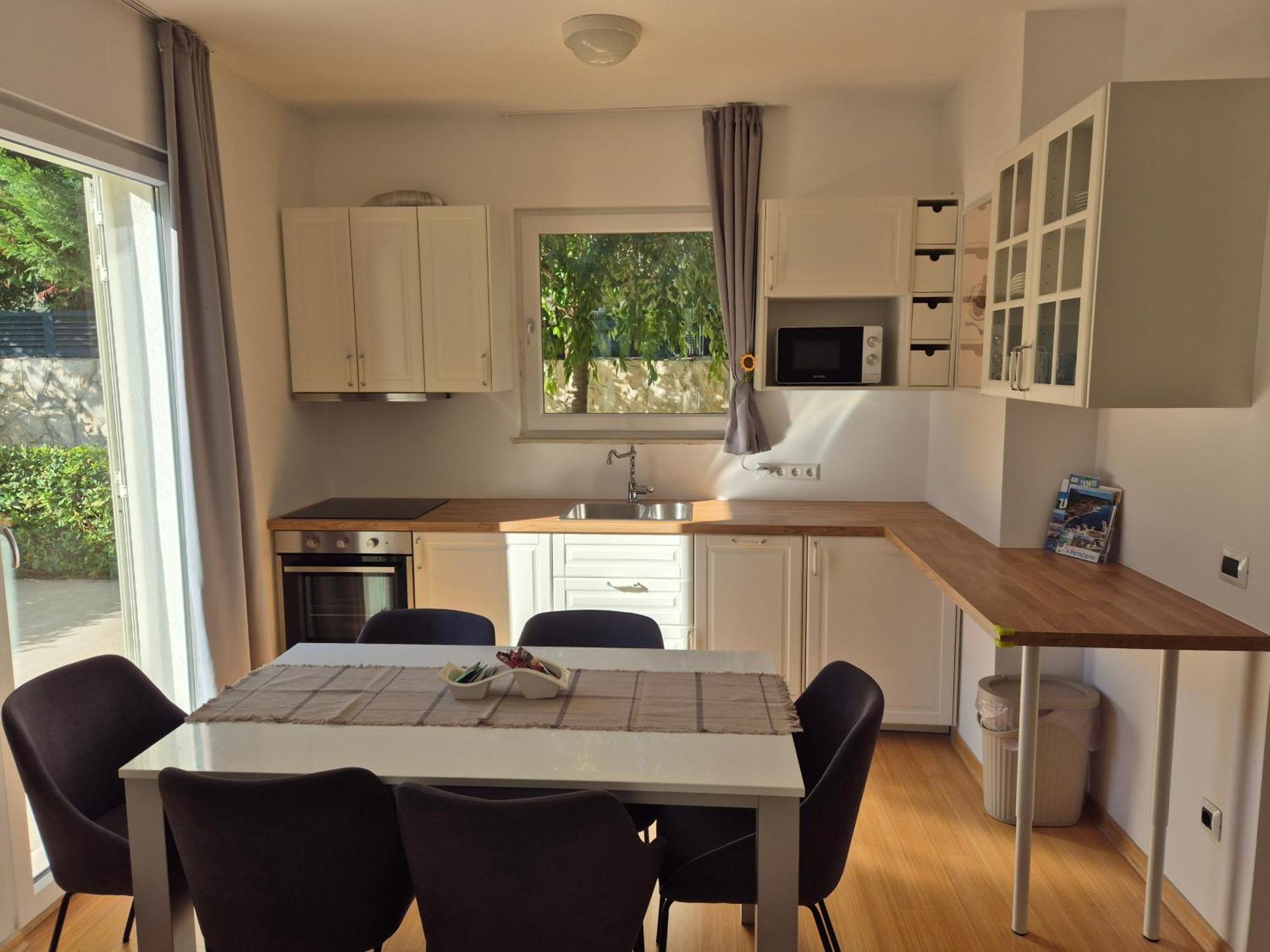 Luxury Two-Floor Apartment In Petrcane With Garden And Pool Екстериор снимка